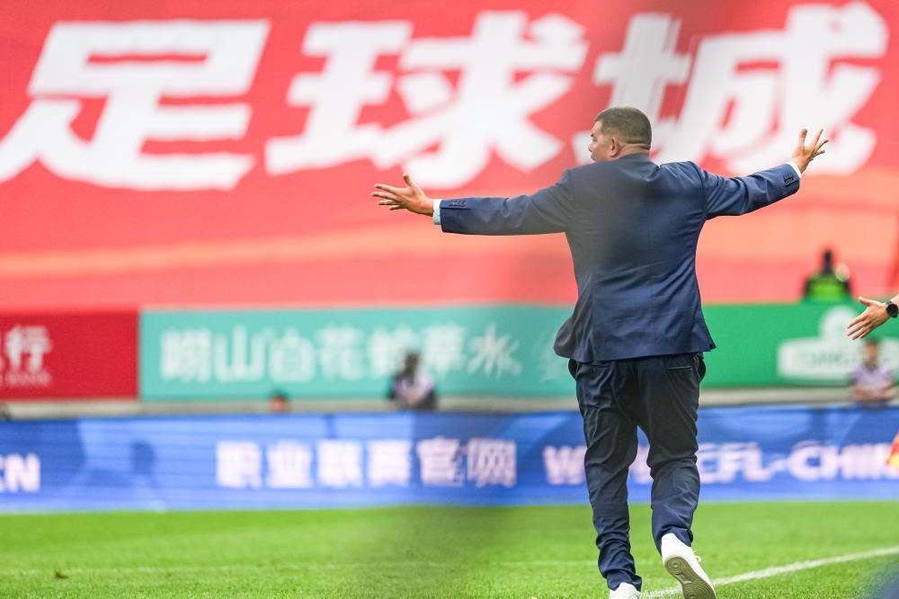 从凯尔特人传奇到篮球名人堂成员皮尔斯职业生涯高光与影响力全解析